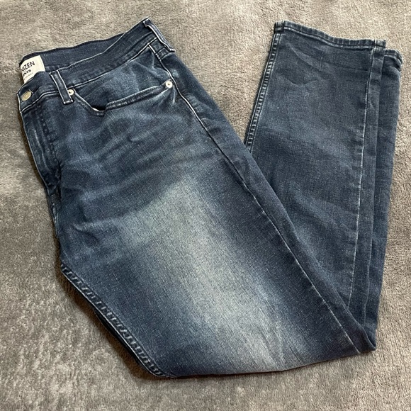 denizen levis jeans
